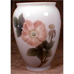 BING Grondahl VASE Hand PAINTED Rose - B&G #1608641