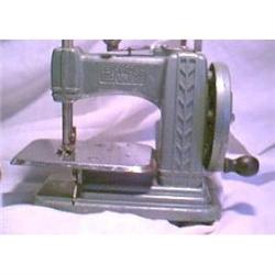 Sewing Machine Toy Betsy Ross #1609904