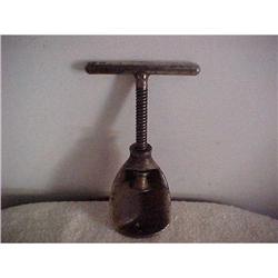 Nut Cracker, Iron; Hand Held type #1611013