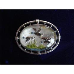 ANTIQUE ESSEX CRYSTAL DUCKS SPORTING BROOCH #1611034
