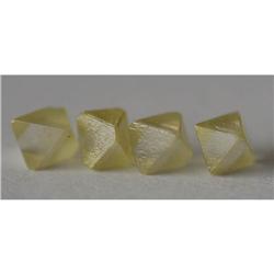 Fancy Yellow, Super Quality GEM Diamonds #1653471