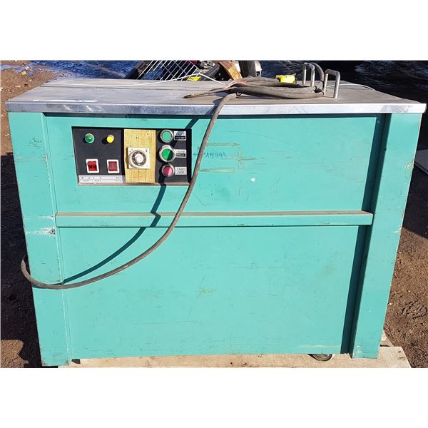 Banding Machine 23 " X 36" X 26"