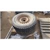Image 1 : 2 Tires Mismatched