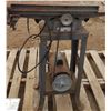 Image 4 : Planer / Edger 36" Tall