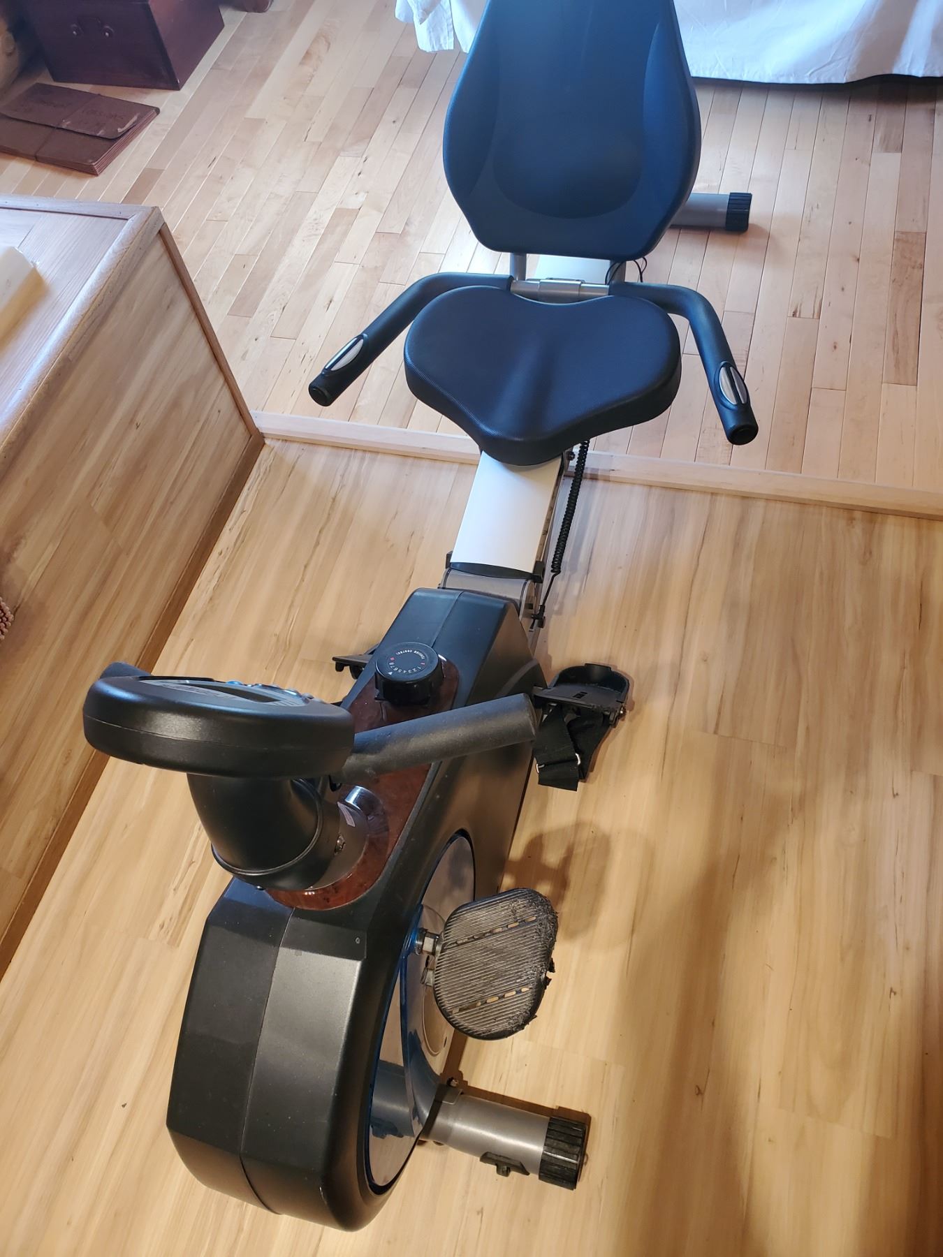Recumbent Exercise Rowing Free Spirit - Recumbent Exercise Bike + Rowing Machine - Gauges Work ...