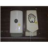 Image 1 : 2 soap dispensers