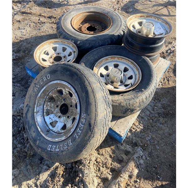 Lot 5 Rim 2 With Tires 15"