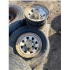 Image 3 : Lot 5 Rim 2 With Tires 15"