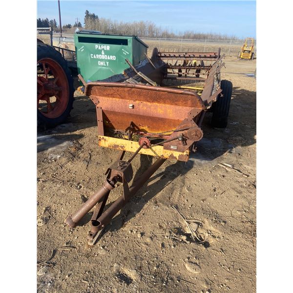 N.H. Manure Spreader #331 (Needs Work)