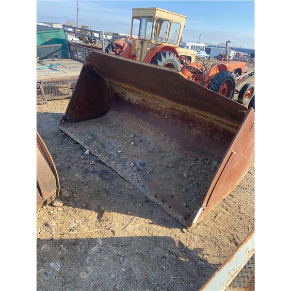 Loader Bucket Cat 9' 6" W X 4' 6" H X 36" D