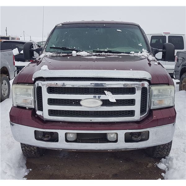 2005 FORD F350 SUPER DUTY CREWCAB 4WD DIESEL (Needs Motor) (HAS KEYS)