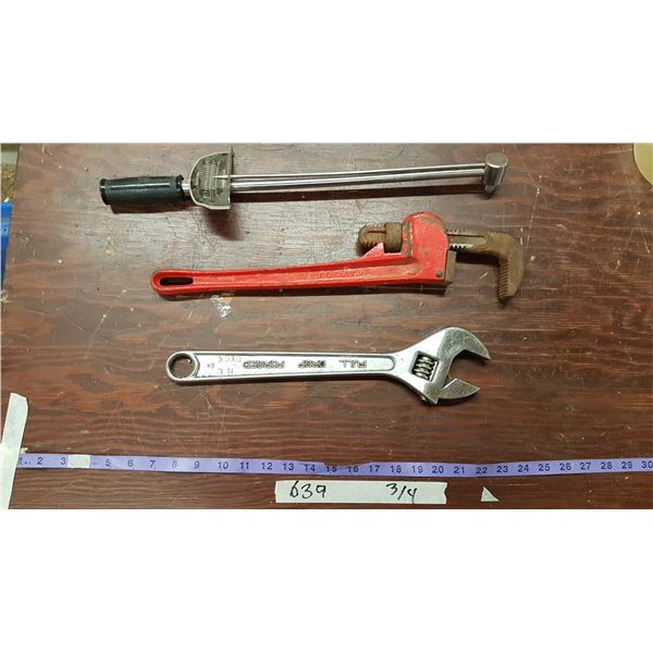 Pipe & Crescent & Torque Wrench