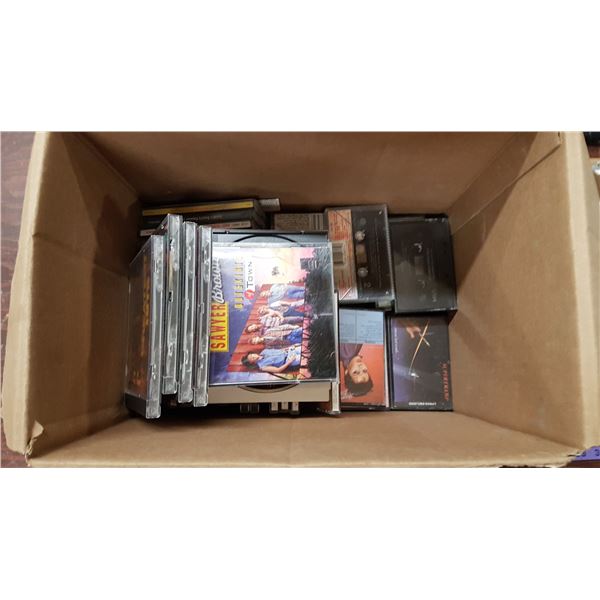 Lot CD's & VHS & Cassettes