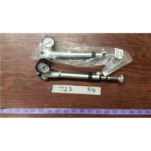 2 Handheld Tire Pumps