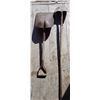 Image 2 : 2 Shovels