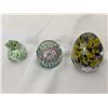 Image 1 : Lot of 3 paperweights