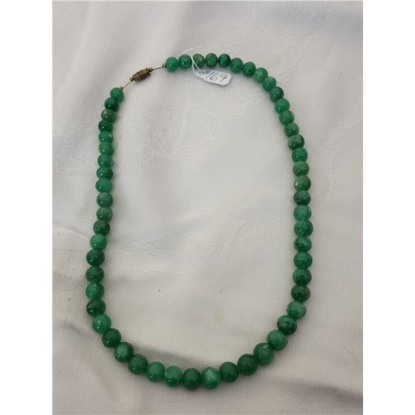 Nephrite jade-coloured bead necklace, 18”