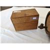 Image 3 : Small wooden barrel and oak recipe box