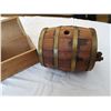 Image 5 : Small wooden barrel and oak recipe box