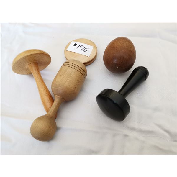 Lot of wooden sock darners (5)