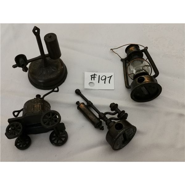 Lot of figural pencil sharpeners (4)