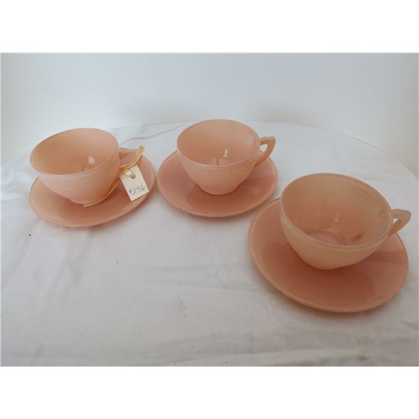 Pink Saguenay cups and saucers, Dominion Glass, 1940-45 (3)
