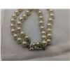 Image 3 : Faux pearl bracelet by Coro