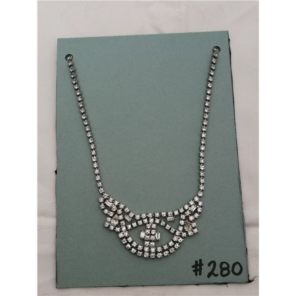 Clear rhinestone scalloped   necklace