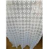 Image 3 : Crocheted tablecloth 88”x116”, very good condition