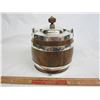 Image 2 : English Oak and Silver Plate Biscuit Barrell Nice Condition