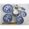 Image 2 : Lot of 24 Pieces of Blue Willow China no damage