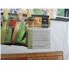 Image 2 : Set of 30 Tiger Woods Tales Cards from Rookie Year