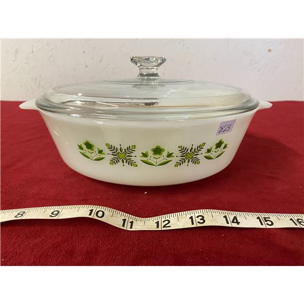 Dish With lid Vintage
