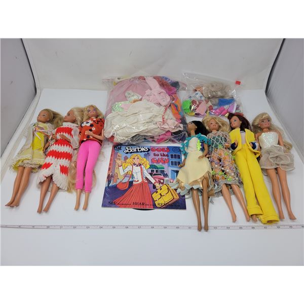 7 1970's Barbie's & 2 1980's 40 extra pieces of clothing & many shoes & accessories + 1984 record