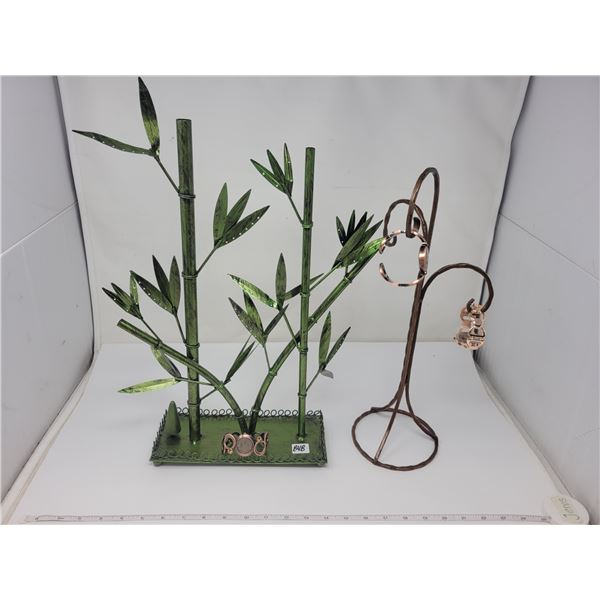 2 tall jewellery stands & 3 new copper watches