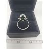 Image 3 : Dark green Zoisite ring - approx 3 karats with crystal in the middle - .925 silver mount - size 10.5