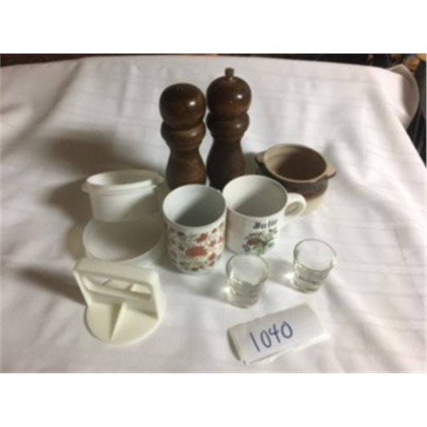 LOT OF MISC KITCHEN ITEMS