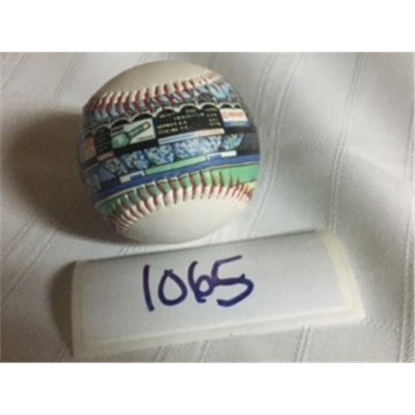 1065-COLLECTOR BASEBALL NEW CONDITION