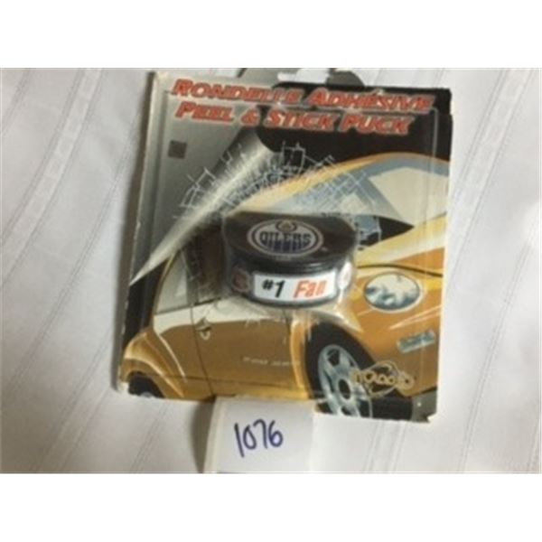 1076-NHL COLLECTIBLE OILERS.. PEEL/STICK PUCK.   FACTORY SEALED