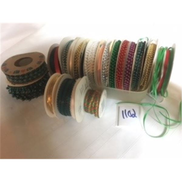 1102-LOT OF 20  VINTAGE BEADS/RIBBONS