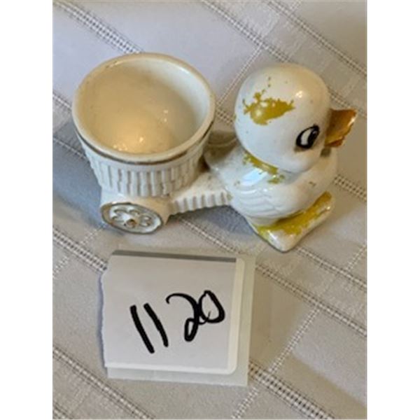 1120-VINTAGE EASTER EGG CUP