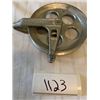 Image 1 : 1123-MONARCH ALUMINUM PULLEY .  MADE IN BOLTON ONTARIO CANADA  5 IN ACROSS