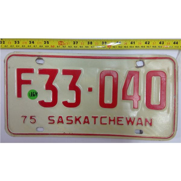 1975 Sask Licence Plate