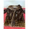Image 2 : Fur Coat Yaeger's Furs