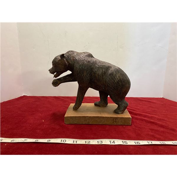 Ron Flaming 2001 Basswood Bear Carving Wax Finish (7-1/2 Tall)