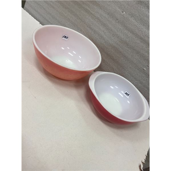 1 Pyrex bowls, 9" & 10"