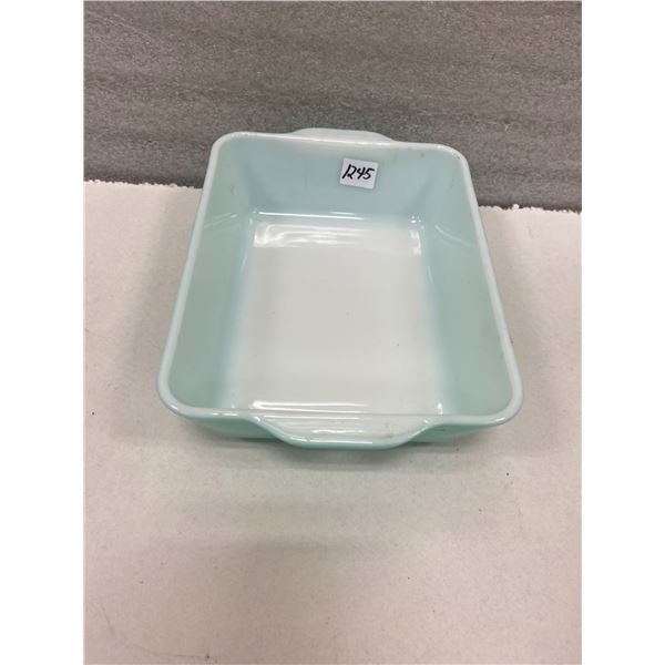 Pyrex pan - teal 7" X 8"