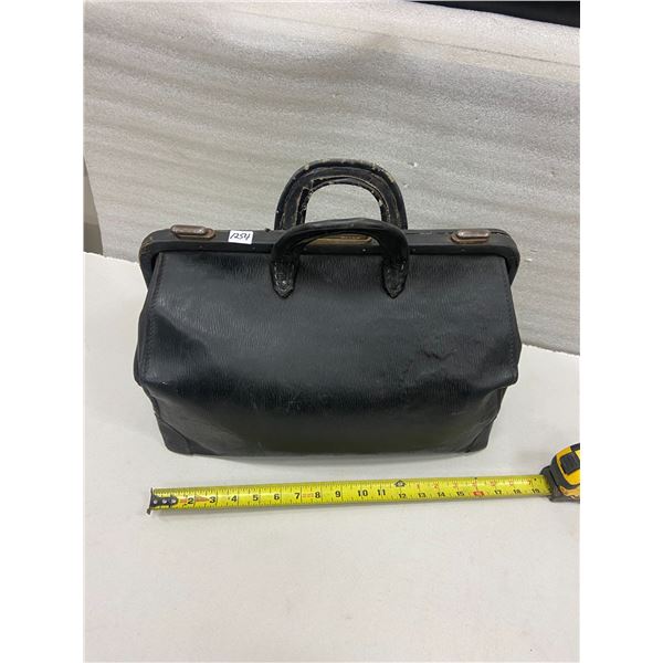 Doctor's bag - locks & hinges work