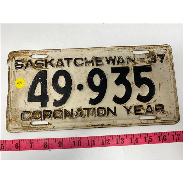 1937 Saskatchewan license plate