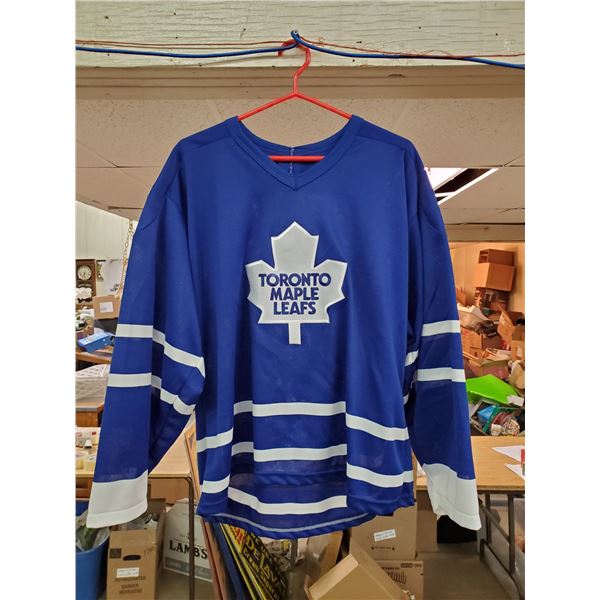 Toronto Maple Leaf Jersey Men's Large